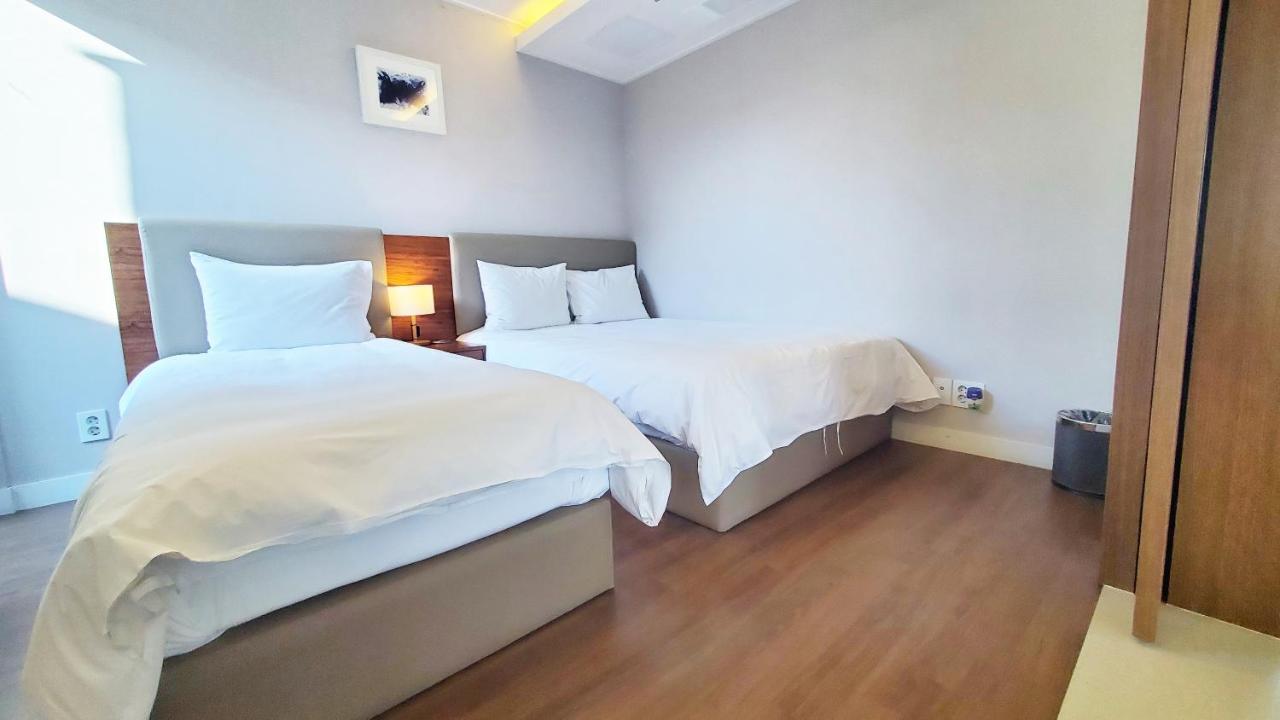 Marvillrick Spa&Poolvilla Csedzsu Kültér fotó